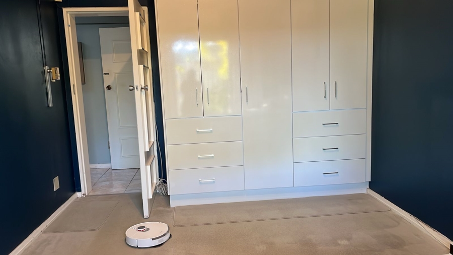  Bedroom Property for Sale in Cravenby Western Cape